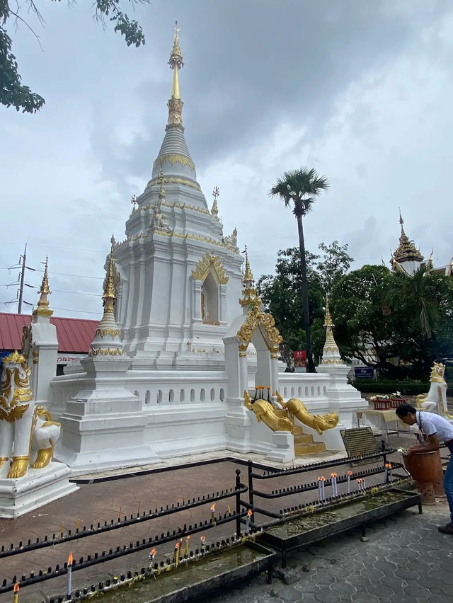 วัดพระธาตุศรีจอมทองวรวิหาร วัดสวยเชียงใหม่ วัดพระธาตุศรีจอมทองวรวิหาร วัดสวยเชียงใหม่