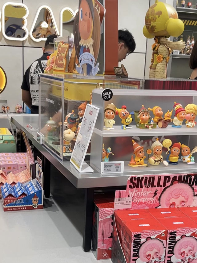 POP MART 1 Utama: Twinkle Twinkle Starman Shines Bright! ✨🌟 POP MART 1 Utama: Twinkle Twinkle Starman Shines Bright! ✨🌟