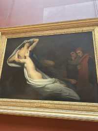 🖼️ Louvre Museum: A Timeless Treasure in the Heart of 