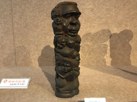 三重・マコンデ美術館🪶】アフリカの魂が息づく、木彫りアートの聖地へ
