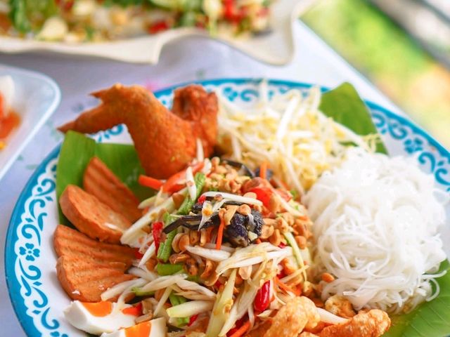 ส้มตำยำ 3 อ่าว ภูเก็ต: แซ่บสุดขั้ว!