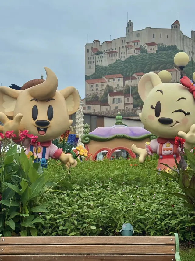 Everland: A Land of Fantasy 🪼