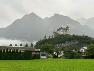 หุบเขาและปราสาทอันมีเสน่ห์ในบัลเซอร์ส