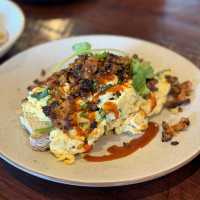 Fika on Brix: คาเฟ่ชิลพาเพื่อนสี่ขามานั่งได้