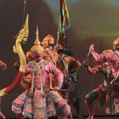 サラ・チャルンクルンでコーン（タイ伝統仮面舞踊劇）「ハヌマーン編