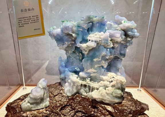 宝翠宮翡翠博物館｜エメラルドグリーンの美しき世界 | Trip.com 中国
