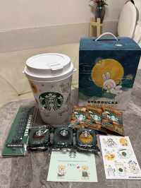 星巴克超可愛嘅Bearista Moon Giant Cup 