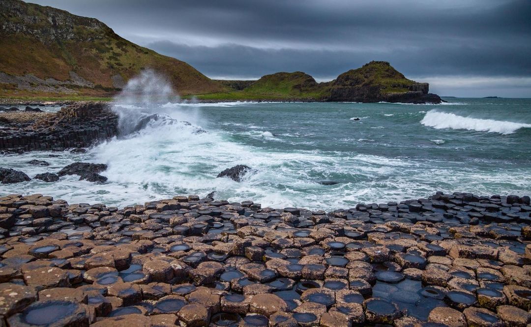 🌊 A Giant’s Staircase Built by Nature! 🇮🇪✨