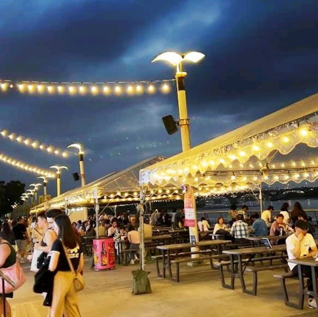 🍜大稻埕碼頭廣場🍺一邊飲酒一邊欣賞河川日夜景致🌇