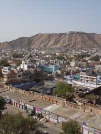 Isarlat Sargasuli: Jaipur’s Tower of Victory with Stunning Views