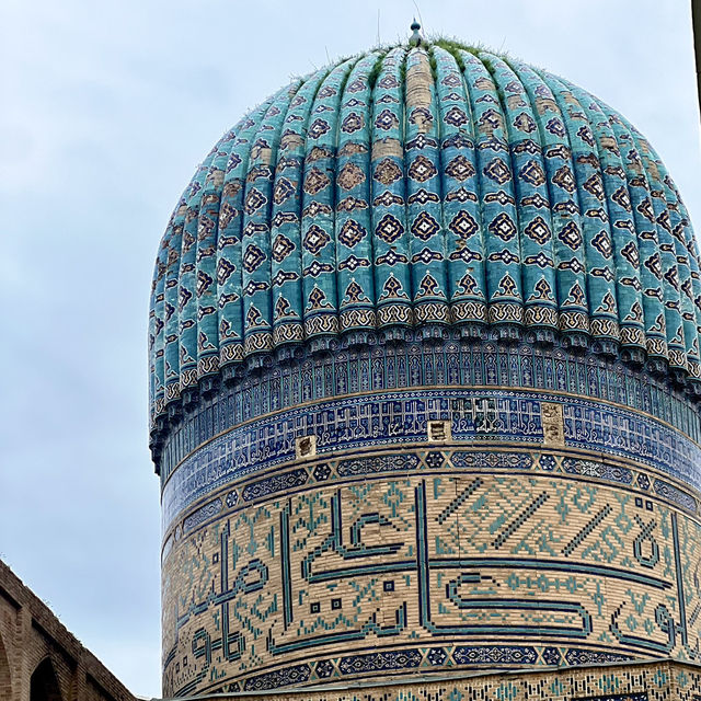 50 Shades of Blue in Samarkand