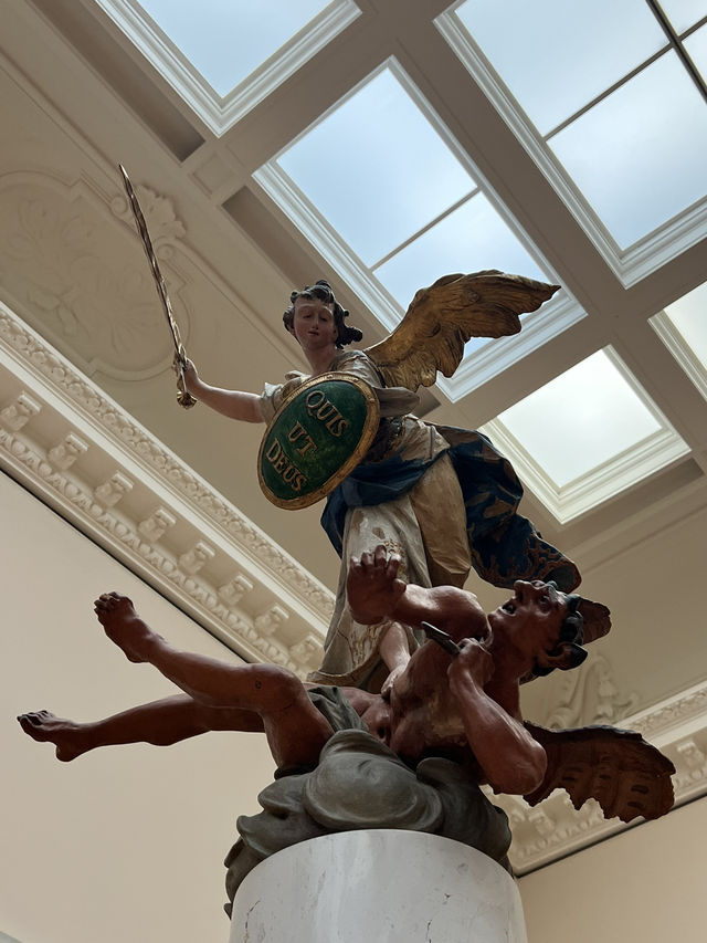 Where Art Meets Timeless Beauty 🏛️🇩🇪