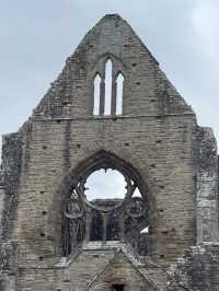 The Monumental Tintern Abbey, How Can A Ruin Be So Mesmerising?!