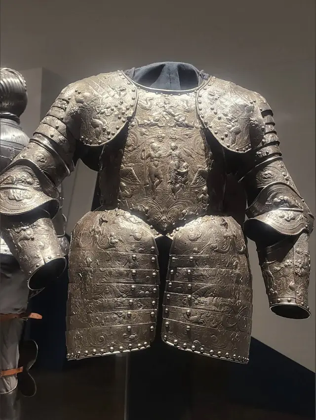 Special Events and Community Engagement  🎉🖼️🌿