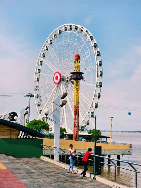 Malecón 2000 — Guayaquil’s Modern Riverfront 🌴🌆