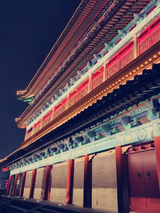 The main city gates of Xi'an City Wall are four: Changle Gate (East Gate), Yongning Gate (South Gate)