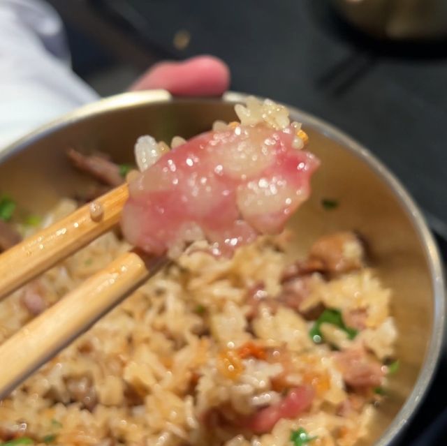 拖手仔去食乳鴿 電飯煲即叫即做煲仔飯！