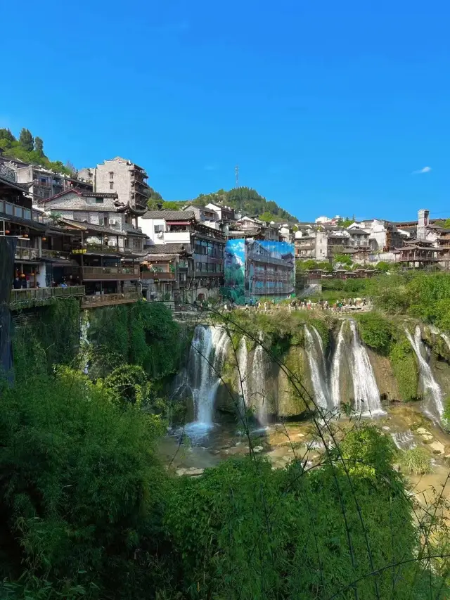 Spring Exploration! The waterfall in Xiangxi is stunningly beautiful