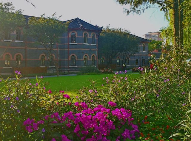 華東政法大學長寧校區
