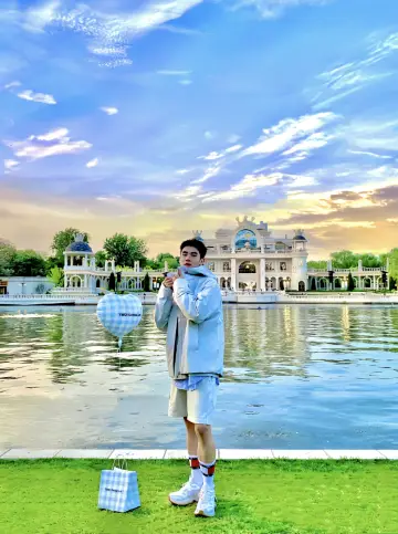 來朝陽公園只幹一件事…不花錢逛泡泡瑪特