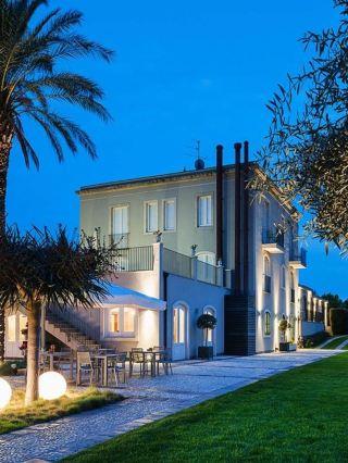 Sicily's Hidden Gem: Donna Carmela Resort 🌟🛏️🌿