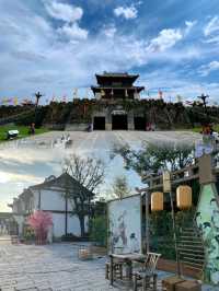 遊走在東晉水城的街頭巷尾，品味千年歷史
