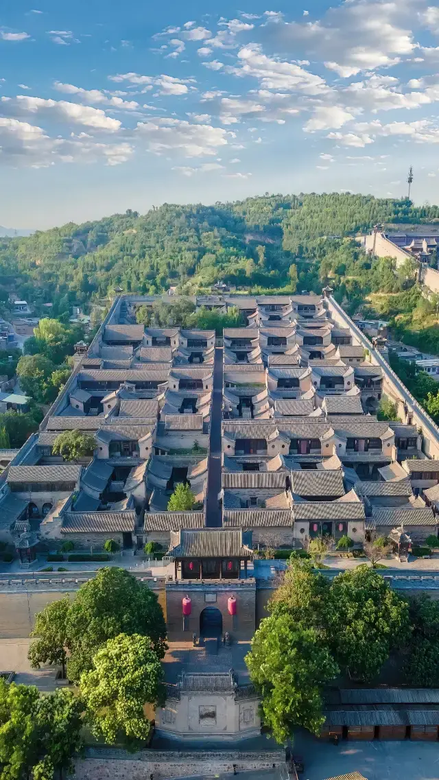 震撼山西這個大院，竟然比故宮還大！