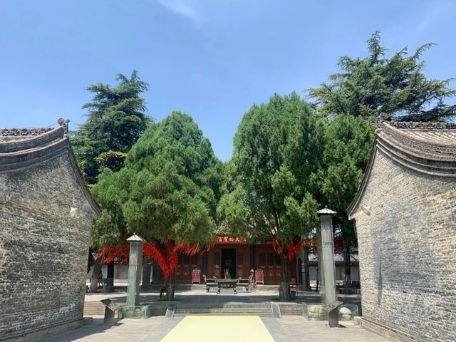 探索之旅：一個不容錯過的文化與自然盛宴。