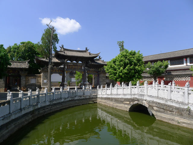 石屏·石屏文廟——精緻的明代建築。