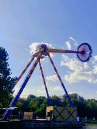 🎠夢幻之谷的歡樂時光：上海歡樂谷的驚喜旅程