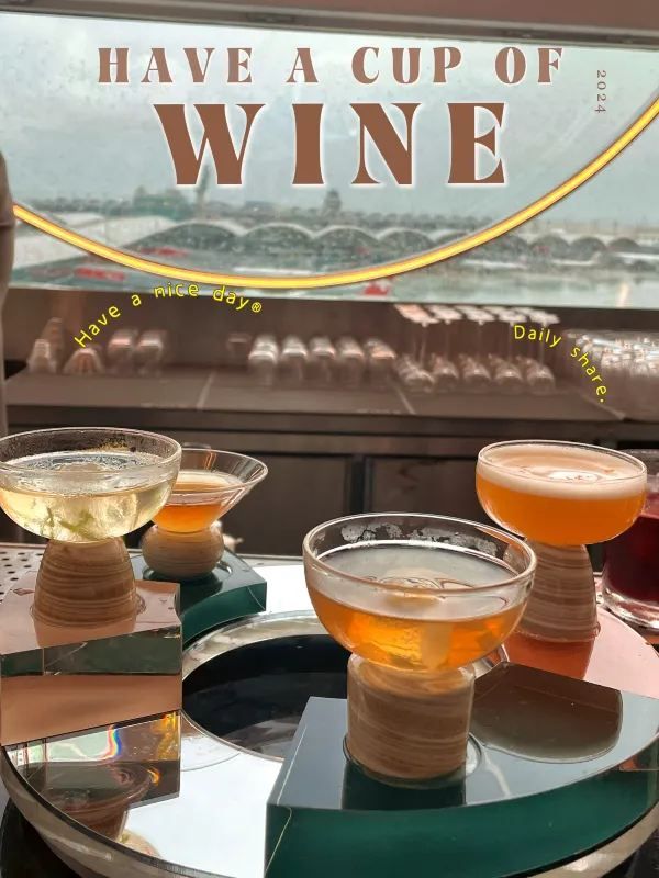 香港空港ラウンジで次のレベルの旅行体験を🍸