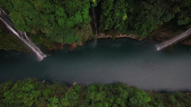 「地球上最美麗的傷痕」——貴州馬嶺河峽谷