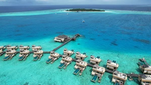The Ultimate Maldives (Velaa Private Island) Guide + Tips
