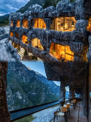 My cousin-in-law took us on a trip and we found this homestay with a 5.0 rating. It was worth it!
