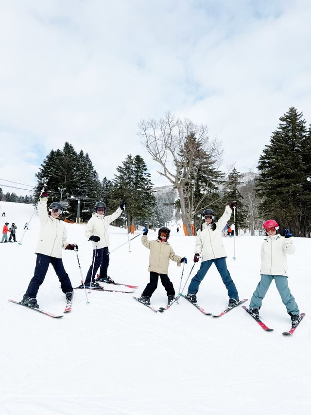 不得不說，全家一起滑雪，北海道TOMAMU真的是絕了