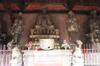新絳龍興寺：唐碑、宋塑、清塔