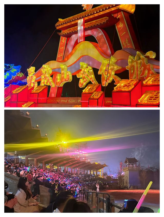 開封必睇，萬歲山武俠城打鐵花，一眼萬年的震撼。