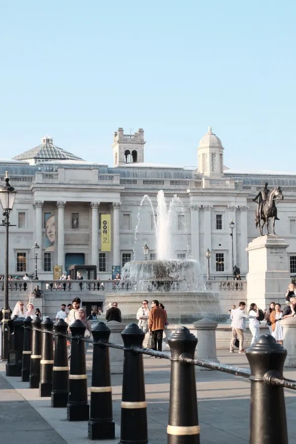 A Perfect Farewell to London at Trafalgar Square