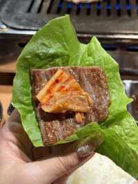 大阪心齋橋必吃！這家烤肉直接封神🥩黑毛和牛控衝就對了！