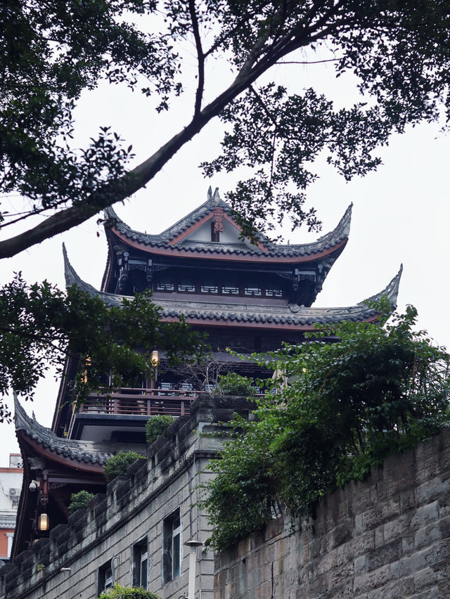 重慶｜「告別戰場」後嘅古城門