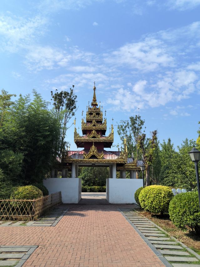 白馬寺泰緬佛殿苑