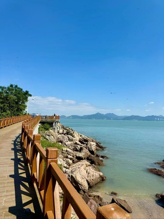 絕美海岸線,人少景淨:趕海拾貝+日落拍照絕佳地 絕美海岸線,人少景淨:趕海拾貝+日落拍照絕佳地