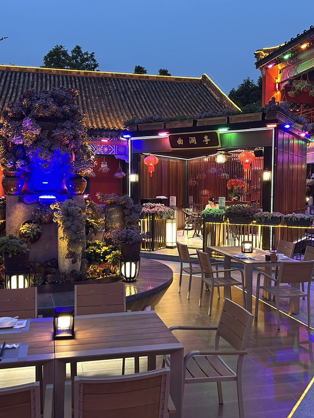 🏯 人生見過的最浮誇四合院|豪華版中式美學現場 🏯 人生見過的最浮誇四合院|豪華版中式美學現場