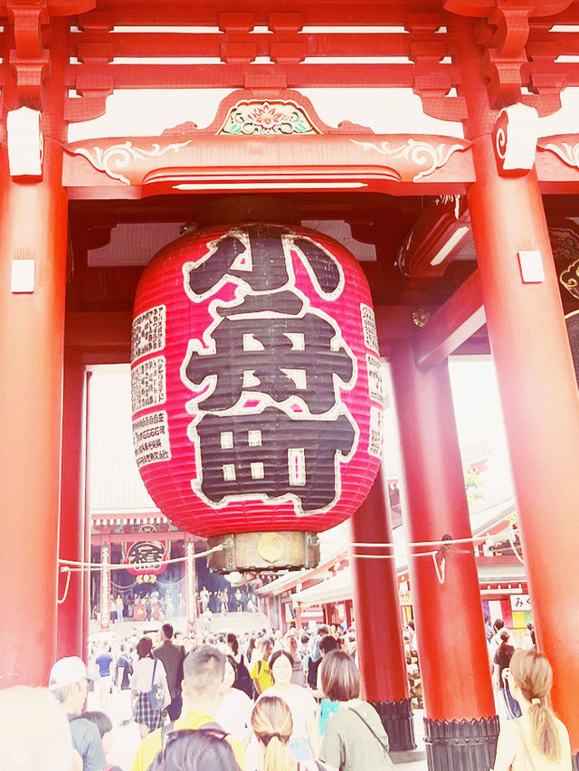 🏮 Sensō-ji's Crimson Lantern: A Gateway to Old Tokyo's Soul! 🎎 🏮 Sensō-ji's Crimson Lantern: A Gateway to Old Tokyo's Soul! 🎎