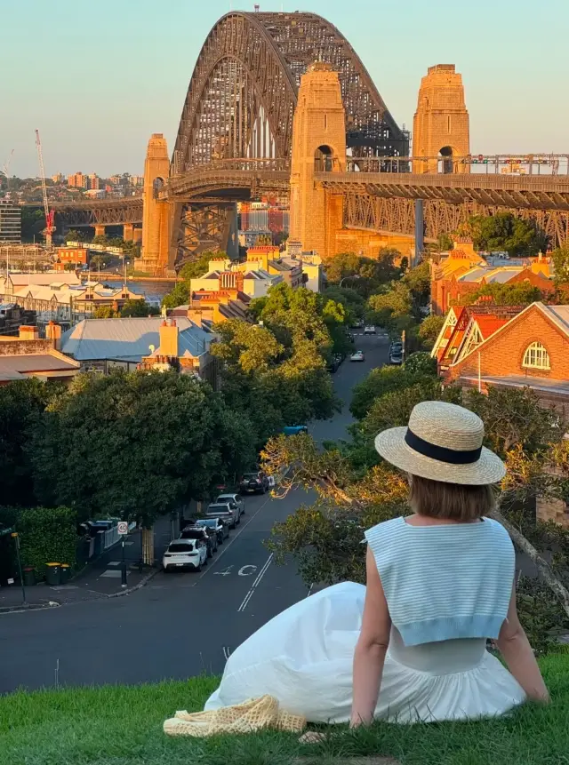 Relaxing in the Southern Hemisphere in October: A Sydney Spring Stroll Guide