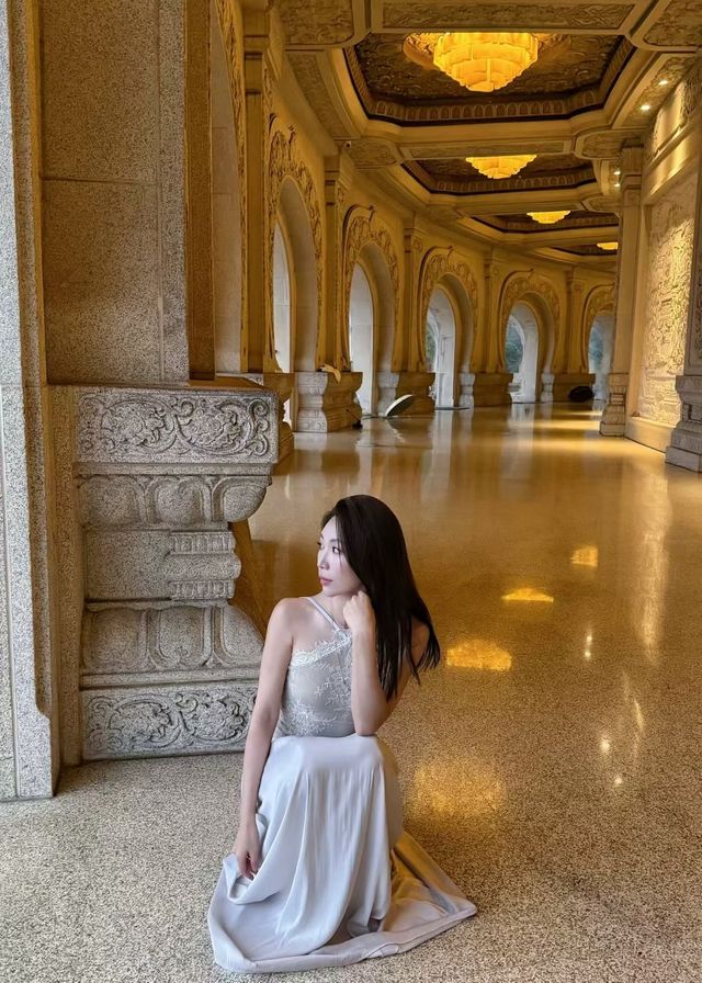 金頂映禪心，牛首藏金陵