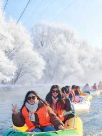 雪景PK:長白山仙峰雪嶺 vs 老里克湖