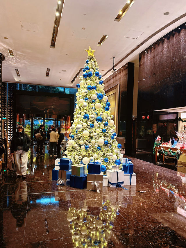 魔都聖誕限定朗廷酒店換裝夢幻藍！