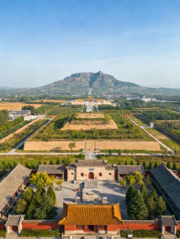 Tracing Roots in Xinzheng, Touching the Source of Chinese Civilization