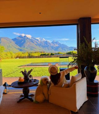 Lijiang’s hottest new luxury wild retreat, Jiuyue Wild Luxury, brings Jade Dragon Snow Mountain right into your room